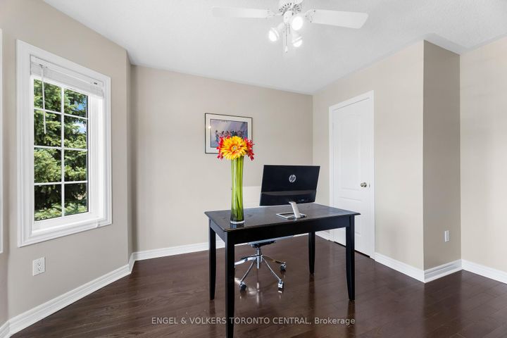 Photo 21 at 1510 Samuelson Circle, Meadowvale Village, Mississauga