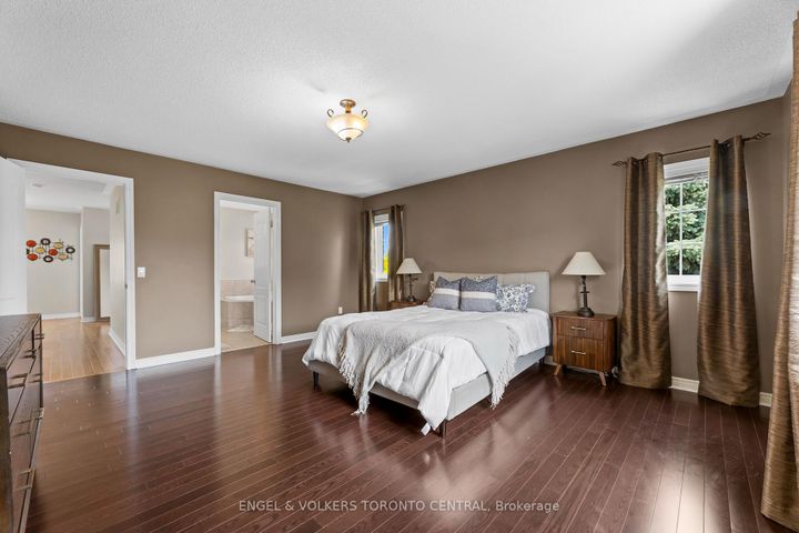 Photo 27 at 1510 Samuelson Circle, Meadowvale Village, Mississauga