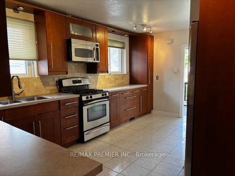 Photo 1 at 14 Madron Crescent, York University Heights, Toronto