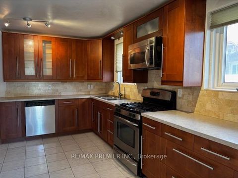 Photo 2 at 14 Madron Crescent, York University Heights, Toronto