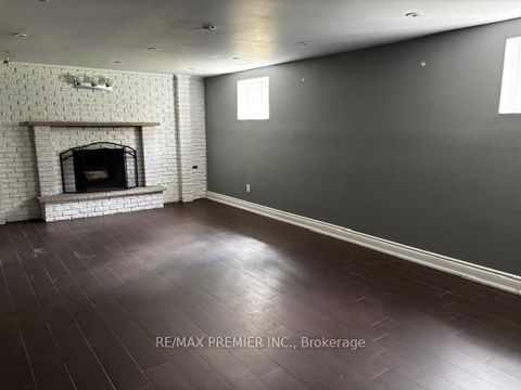 Photo 13 at 14 Madron Crescent, York University Heights, Toronto