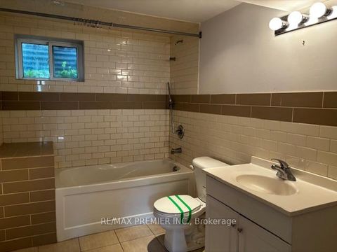 Photo 17 at 14 Madron Crescent, York University Heights, Toronto