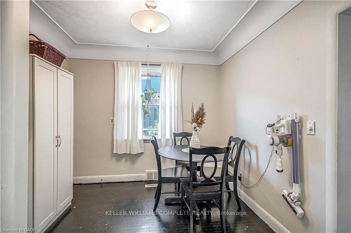 Photo 10 at 487 EAST 37TH Street, Macassa, Hamilton