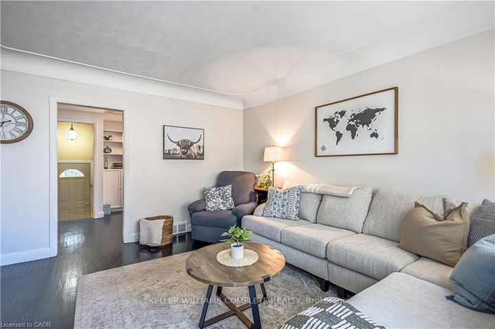 Photo 15 at 487 EAST 37TH Street, Macassa, Hamilton