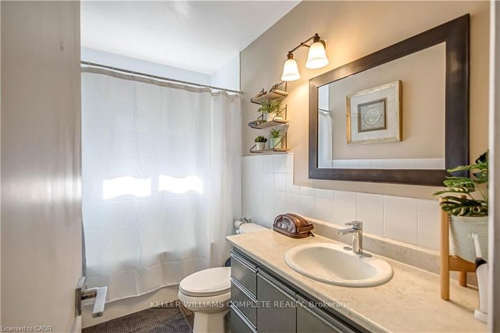 Photo 19 at 487 EAST 37TH Street, Macassa, Hamilton