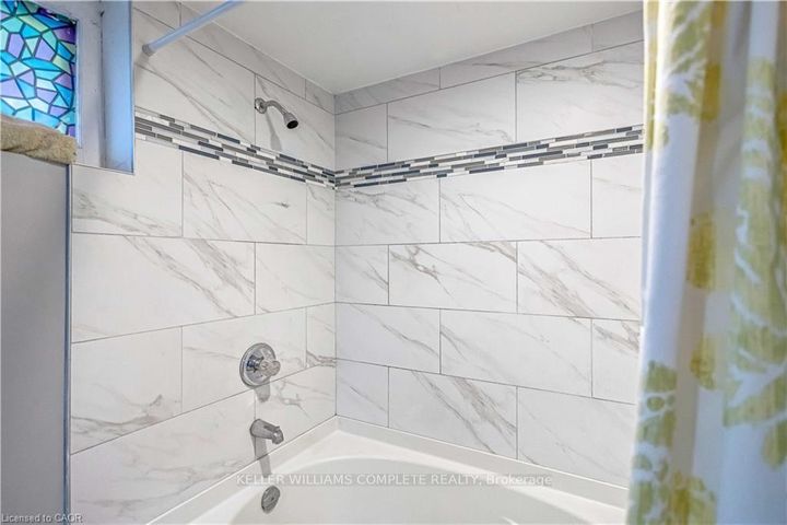 Photo 24 at 487 EAST 37TH Street, Macassa, Hamilton