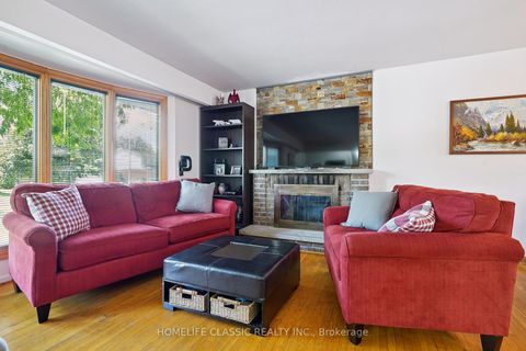 Photo 7 at 67 Beaver Bend Crescent, West Deane, Toronto