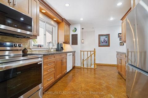 Photo 15 at 67 Beaver Bend Crescent, West Deane, Toronto