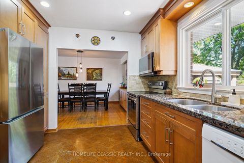 Photo 18 at 67 Beaver Bend Crescent, West Deane, Toronto