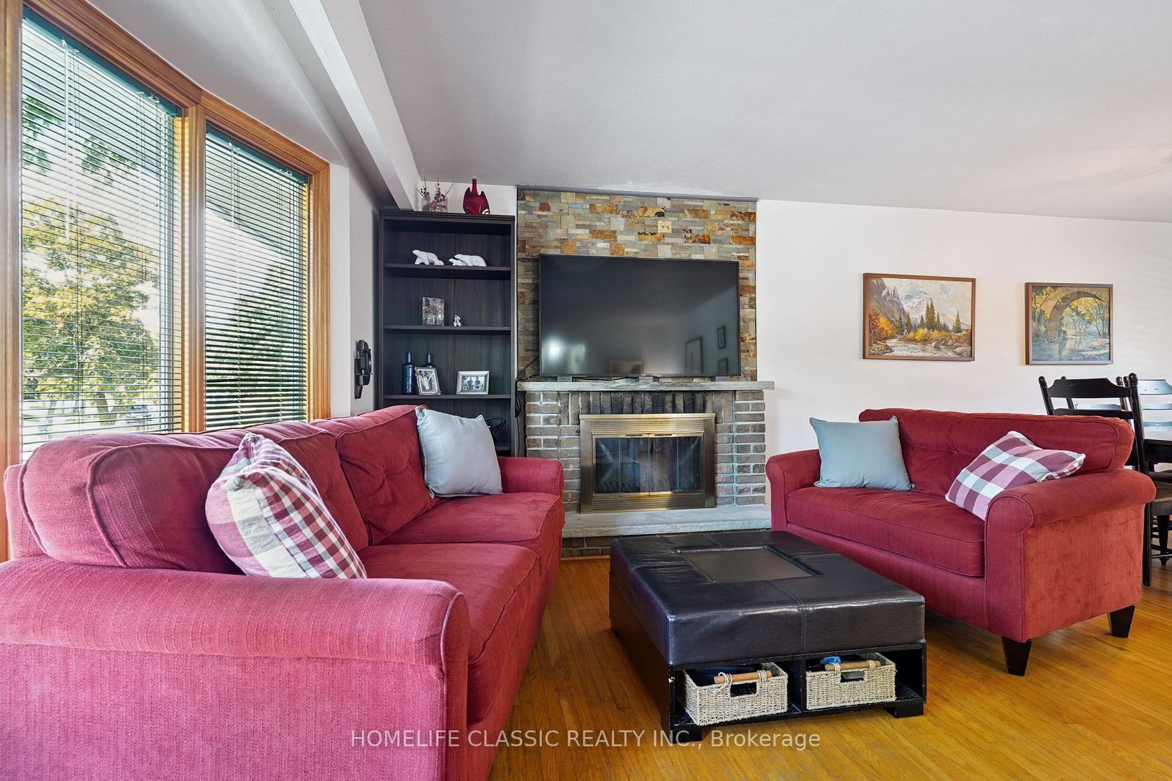 Photo 9 at 67 Beaver Bend Crescent, West Deane, Toronto Photo 9 at 67 Beaver Bend Crescent, West Deane, Toronto