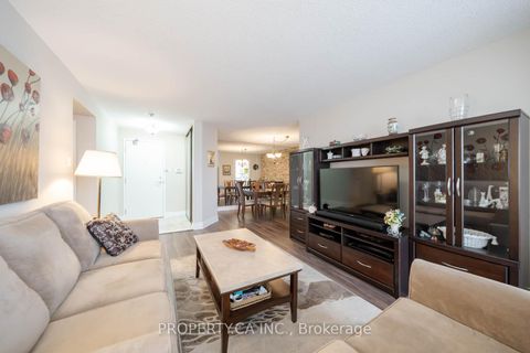Photo 6 at 605 - 7460 Bathurst Street, Brownridge, Vaughan