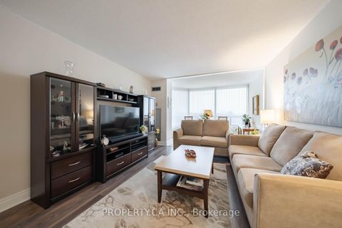 Photo 8 at 605 - 7460 Bathurst Street, Brownridge, Vaughan