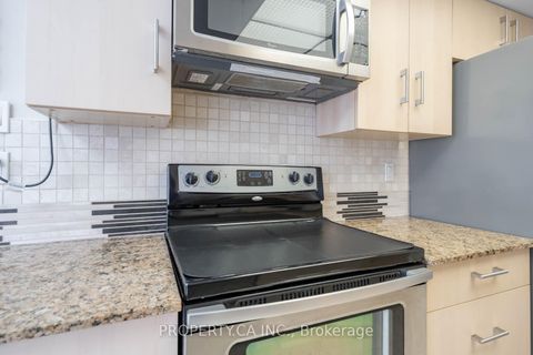 Photo 13 at 605 - 7460 Bathurst Street, Brownridge, Vaughan