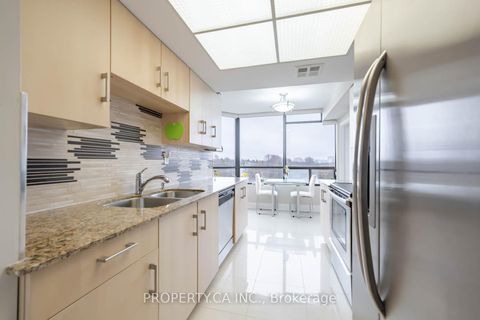 Photo 14 at 605 - 7460 Bathurst Street, Brownridge, Vaughan