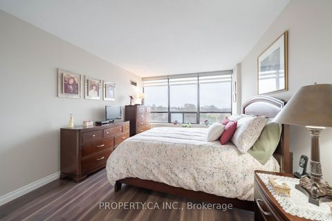 Photo 25 at 605 - 7460 Bathurst Street, Brownridge, Vaughan