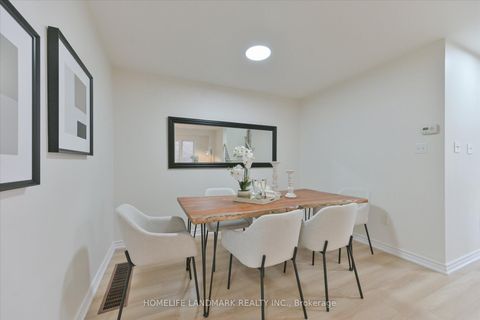 Photo 3 at 206 Venice Gate Drive, Vellore Village, Vaughan