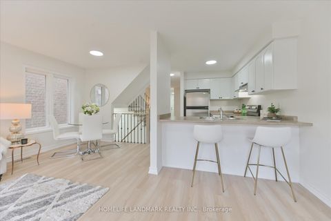 Photo 13 at 206 Venice Gate Drive, Vellore Village, Vaughan