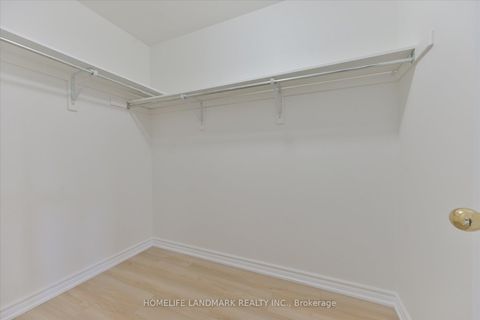 Photo 22 at 206 Venice Gate Drive, Vellore Village, Vaughan