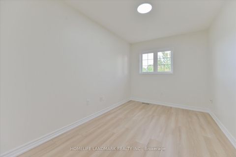 Photo 26 at 206 Venice Gate Drive, Vellore Village, Vaughan