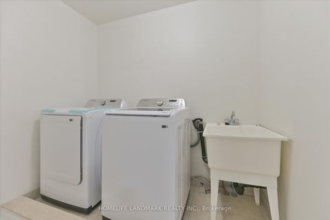 Photo 29 at 206 Venice Gate Drive, Vellore Village, Vaughan