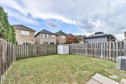 Photo 31 at 206 Venice Gate Drive, Vellore Village, Vaughan