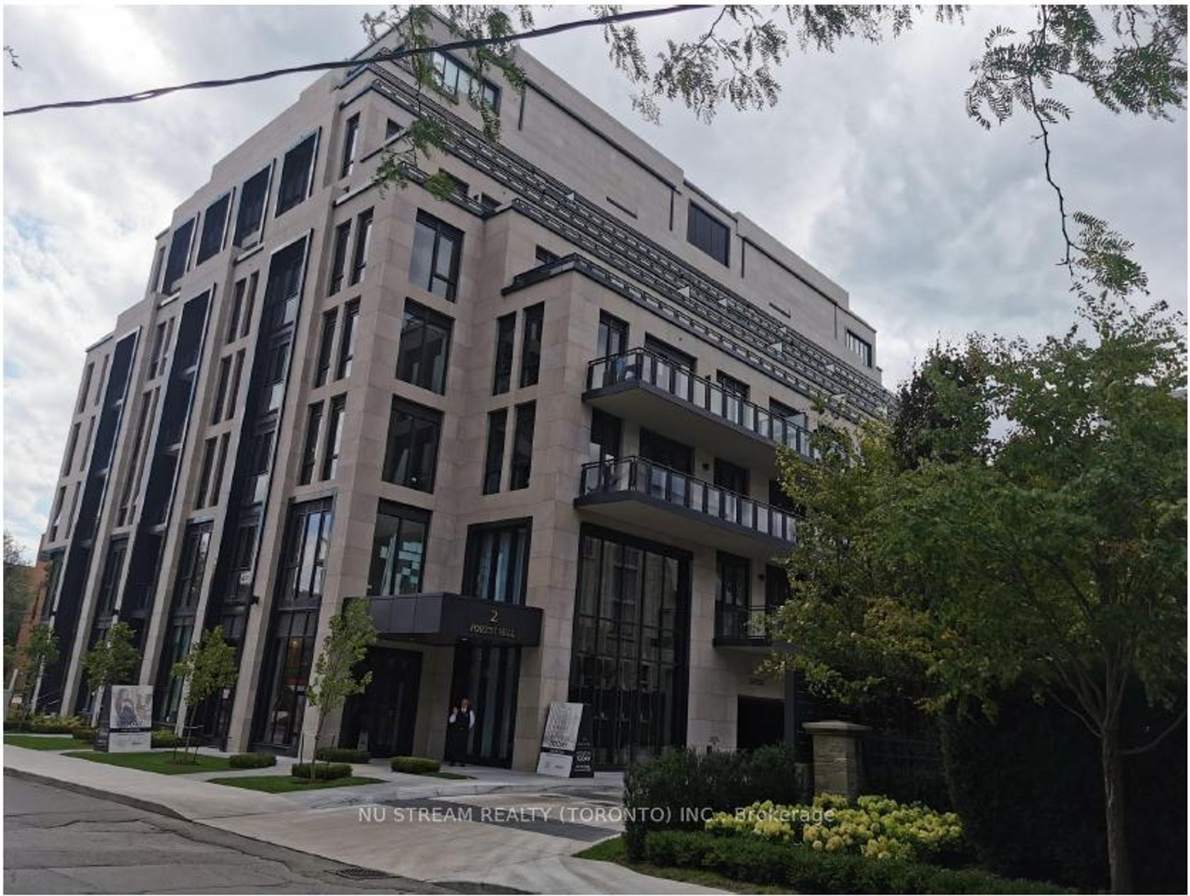 602 - 2 Forest Hill Road, Casa Loma, Toronto 