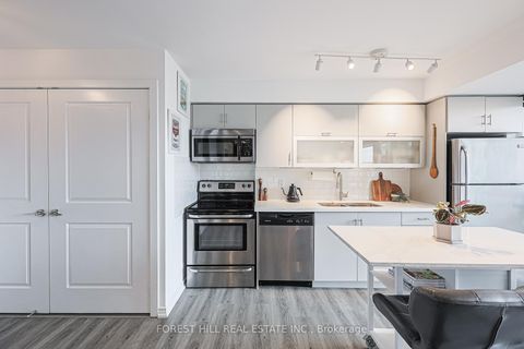 Photo 7 at 704 - 100 Western Battery Road, Niagara, Toronto