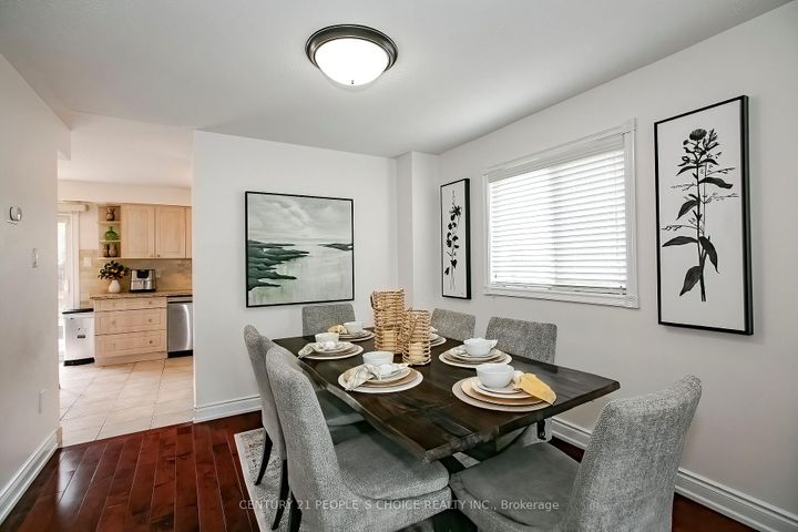 Photo 8 at 24 Vivians Crescent, Fletcher's West, Brampton