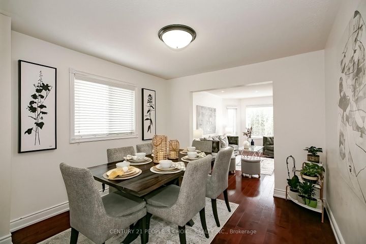 Photo 9 at 24 Vivians Crescent, Fletcher's West, Brampton