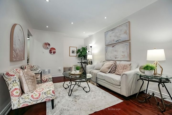 Photo 11 at 24 Vivians Crescent, Fletcher's West, Brampton