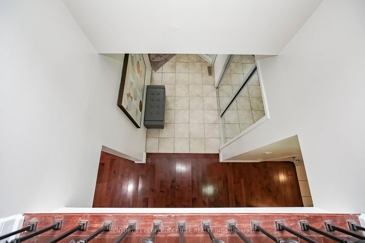 Photo 20 at 24 Vivians Crescent, Fletcher's West, Brampton
