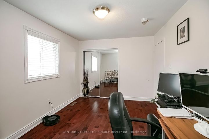 Photo 29 at 24 Vivians Crescent, Fletcher's West, Brampton