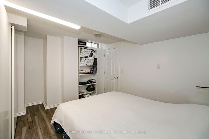 Photo 36 at 24 Vivians Crescent, Fletcher's West, Brampton