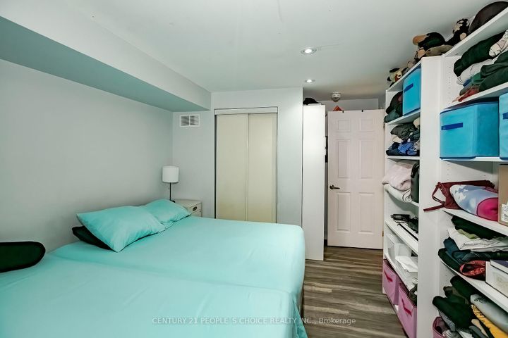 Photo 44 at 24 Vivians Crescent, Fletcher's West, Brampton
