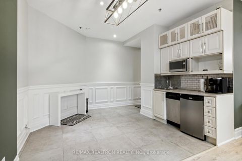 Photo 6 at L06 - 73 Richmond Street W, Bay Street Corridor, Toronto