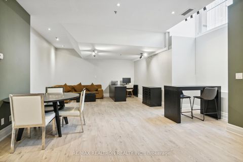 Photo 13 at L06 - 73 Richmond Street W, Bay Street Corridor, Toronto