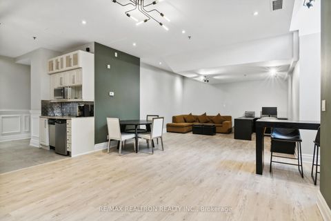 Photo 17 at L06 - 73 Richmond Street W, Bay Street Corridor, Toronto