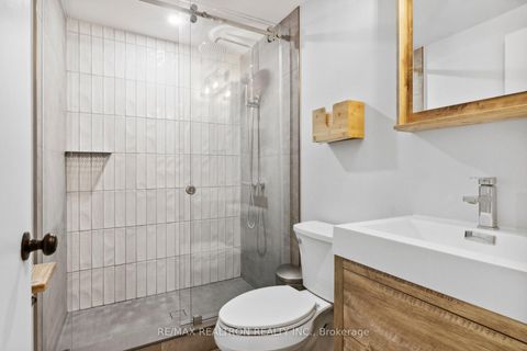 Photo 24 at L06 - 73 Richmond Street W, Bay Street Corridor, Toronto