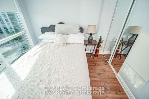 Photo 13 at 730 - 231 Fort York Boulevard, Niagara, Toronto