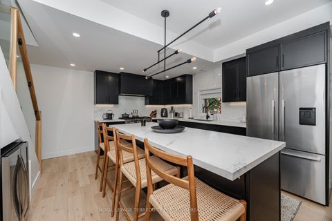 Photo 3 at 201 - 34 Claremont Street, Bellwoods, Toronto