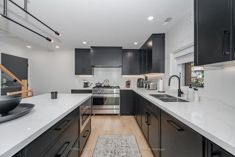 Photo 5 at 201 - 34 Claremont Street, Bellwoods, Toronto