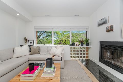 Photo 12 at 201 - 34 Claremont Street, Bellwoods, Toronto
