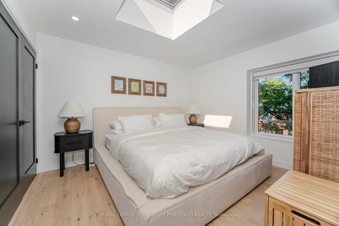 Photo 18 at 201 - 34 Claremont Street, Bellwoods, Toronto