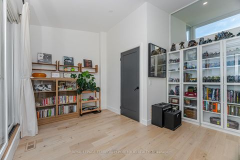 Photo 22 at 201 - 34 Claremont Street, Bellwoods, Toronto