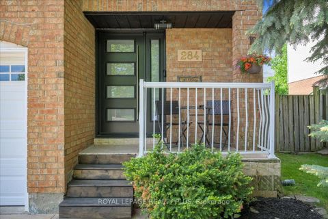 Photo 4 at 284 Rimmington Drive, RO River Oaks, Oakville