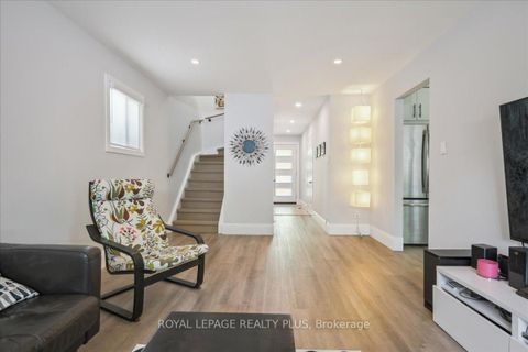 Photo 12 at 284 Rimmington Drive, RO River Oaks, Oakville
