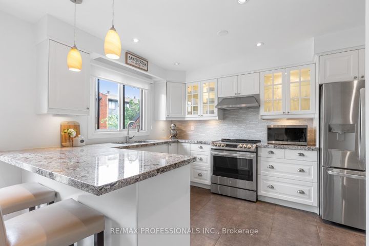 Photo 11 at 26 - 4165 Fieldgate Drive, Rathwood, Mississauga