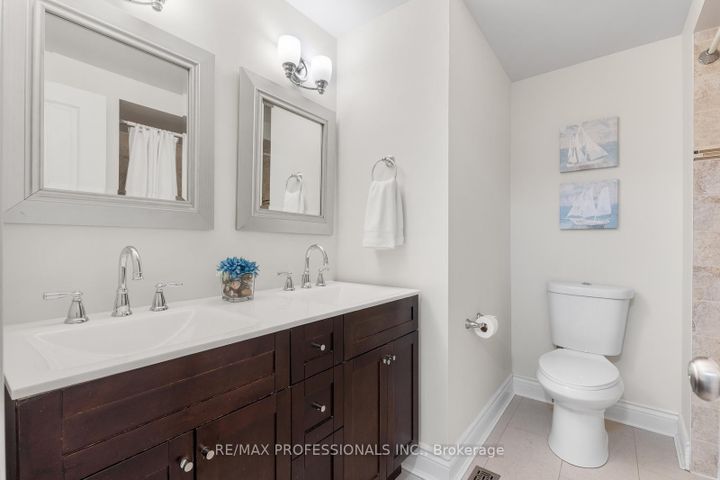 Photo 26 at 26 - 4165 Fieldgate Drive, Rathwood, Mississauga