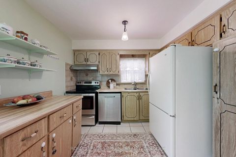 Photo 7 at 354 Winona Drive, Oakwood Village, Toronto