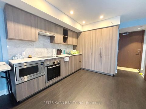 Photo 3 at 1007 - 19 Bathurst Street, Waterfront Communities C1, Toronto